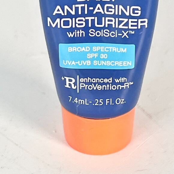 MD Solar Sciences Daily Anti-aging Moisturizer SPF 30 Sunscreen Travel .25oz New - Picture 3 of 5